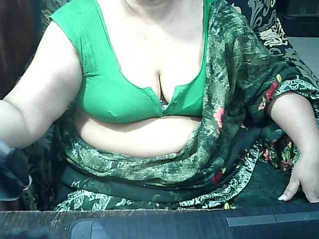 Indianbhabhimilf40 webcam