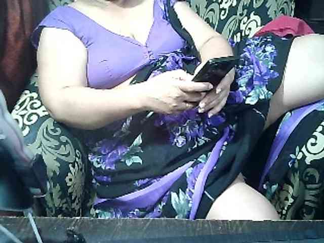 Indianbhabhimilf40 webcam