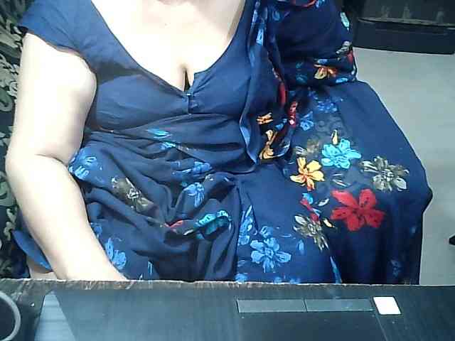 Indianbhabhimilf40 webcam