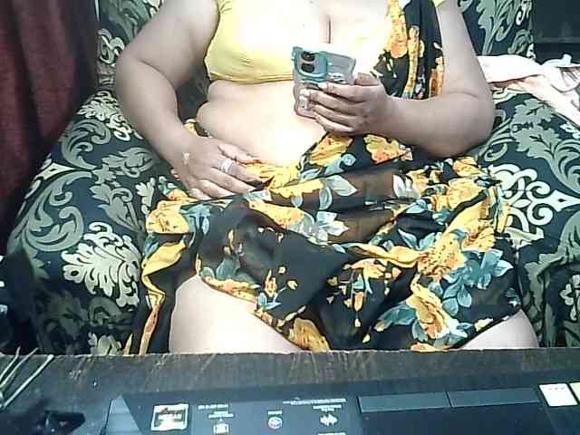 Indianbhabhimilf40 webcam
