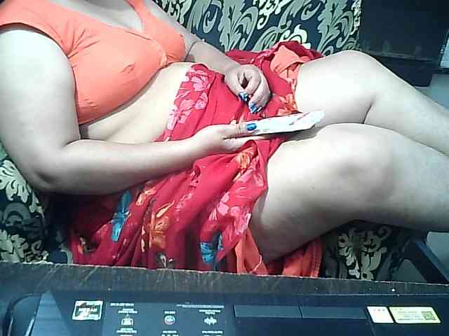 Indianbhabhimilf40 webcam