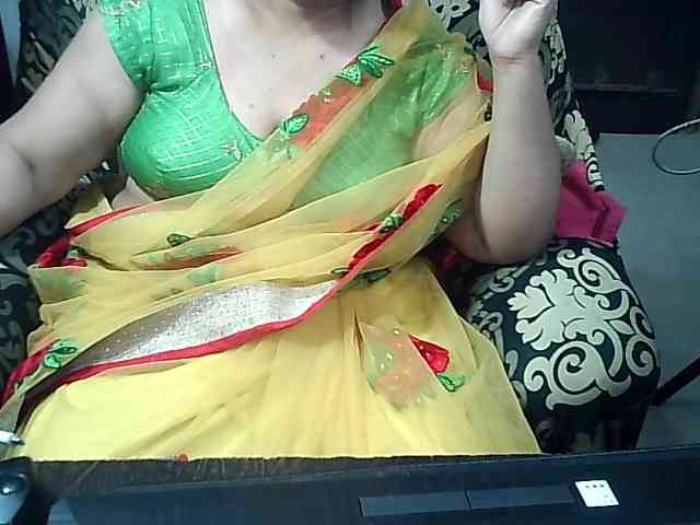 Indianbhabhimilf40 webcam