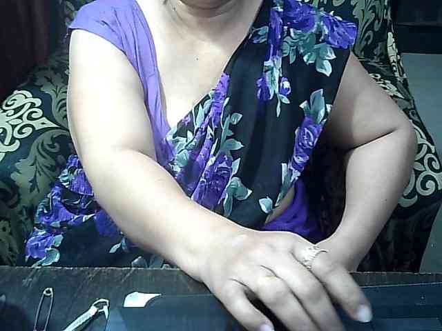 Indianbhabhimilf... Live Webcam on BongaCams