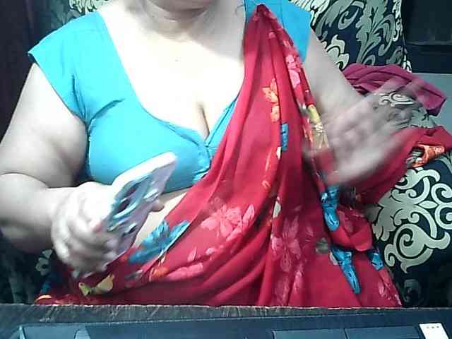 Indianbhabhimilf40 webcam