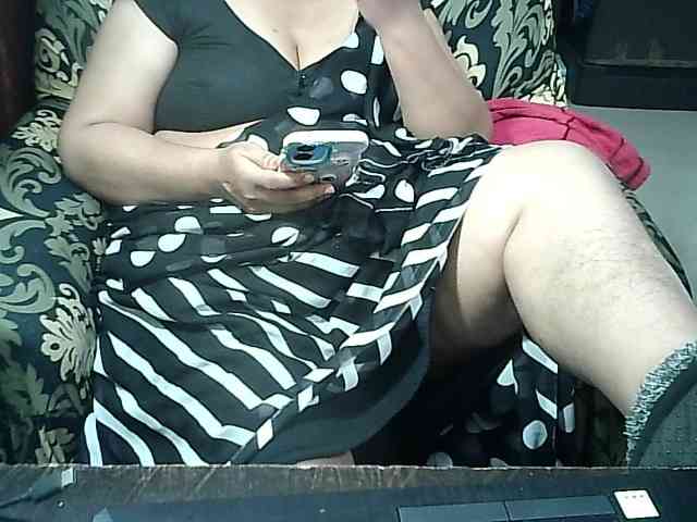 Indianbhabhimilf40 webcam