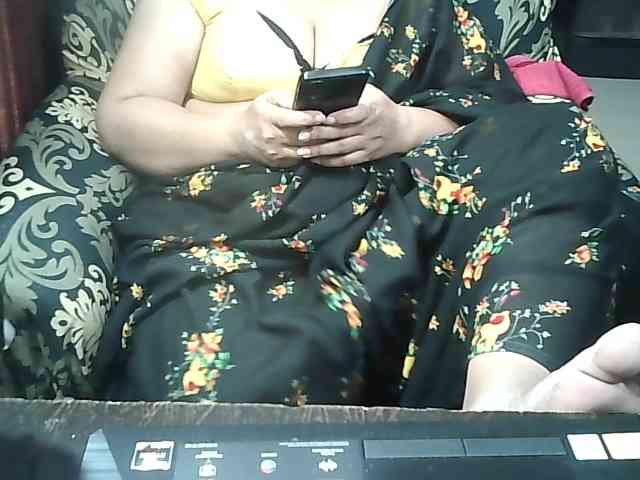 Indianbhabhimilf40 webcam