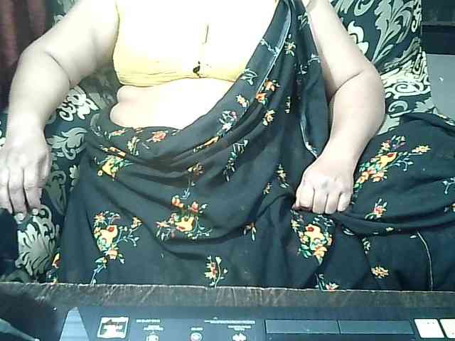 Indianbhabhimilf40 webcam