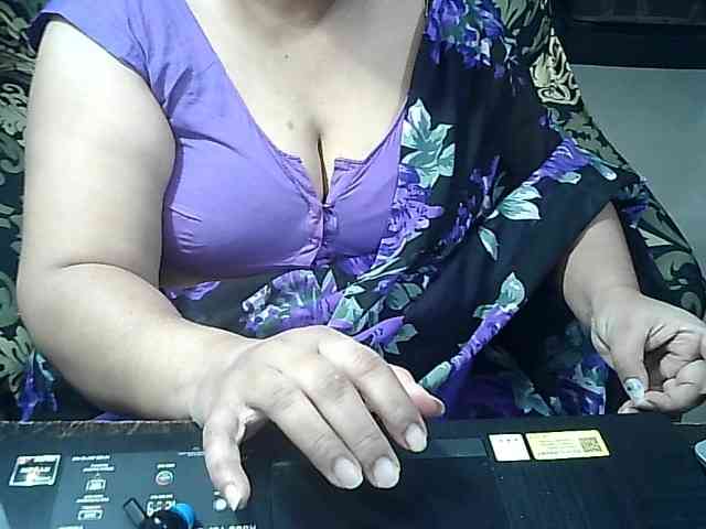 Indianbhabhimilf40