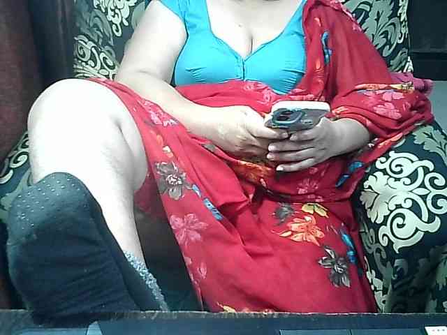 Indianbhabhimilf40 webcam
