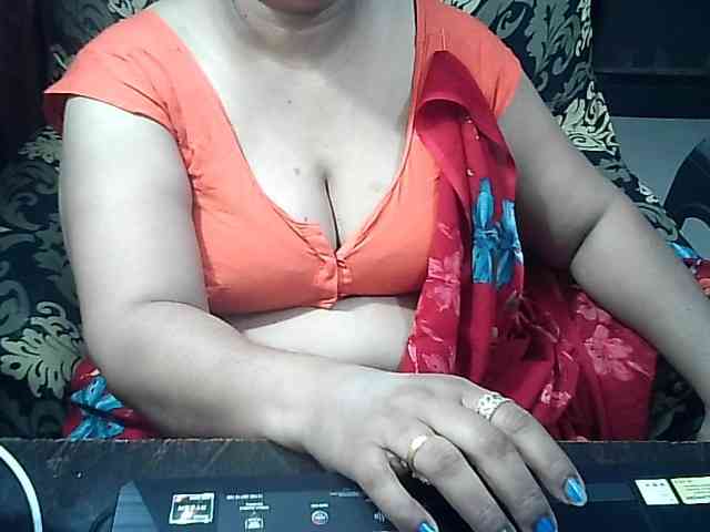 Indianbhabhimilf40 webcam