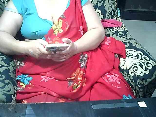 Indianbhabhimilf40 webcam