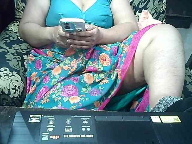 Indianbhabhimilf40 webcam