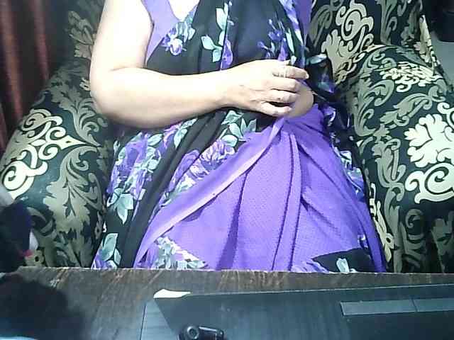 Indianbhabhimilf40 webcam