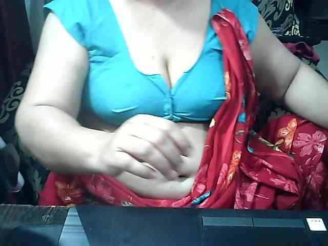 Indianbhabhimilf40 webcam