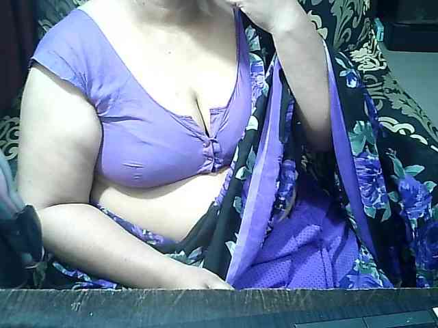 Indianbhabhimilf40 webcam