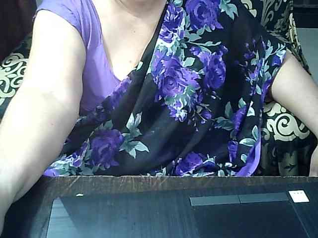 Indianbhabhimilf40 webcam