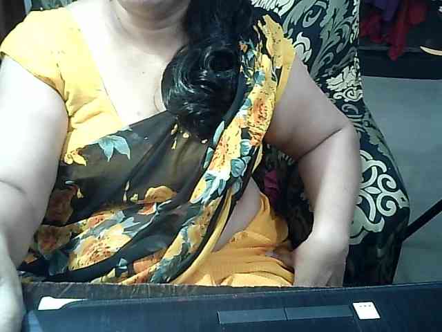 Indianbhabhimilf40 webcam