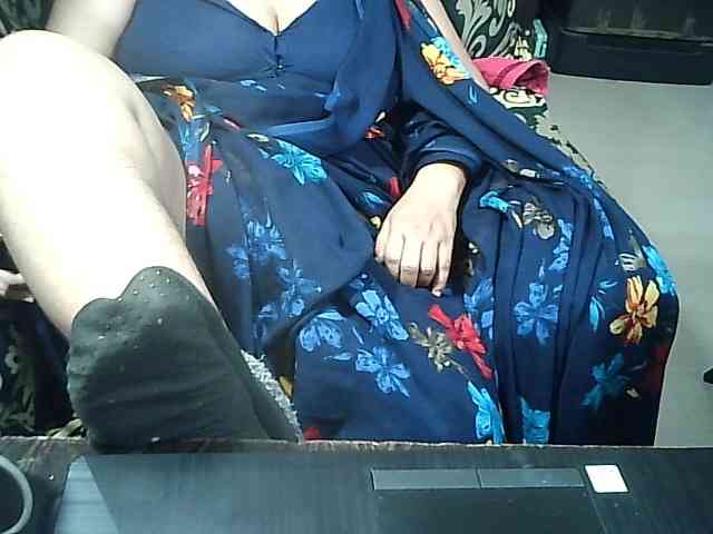 Indianbhabhimilf40 webcam