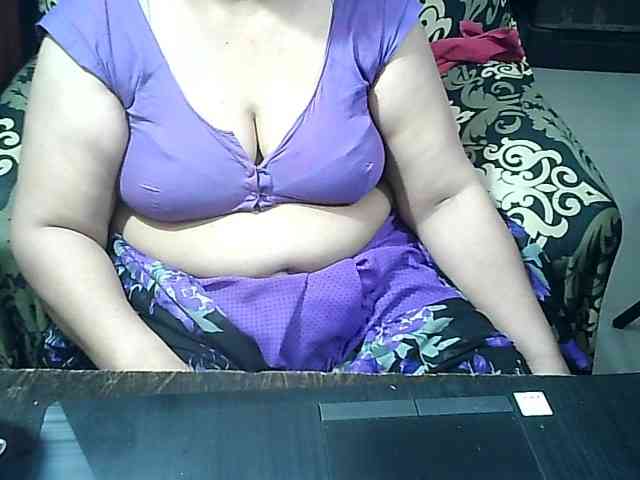 Indianbhabhimilf40 webcam