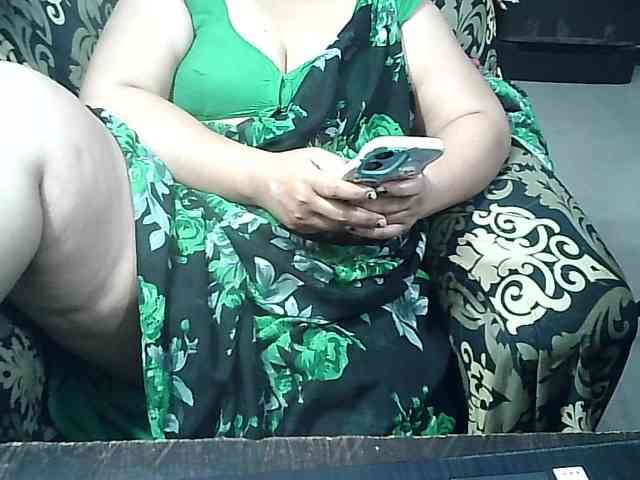 Indianbhabhimilf40 webcam