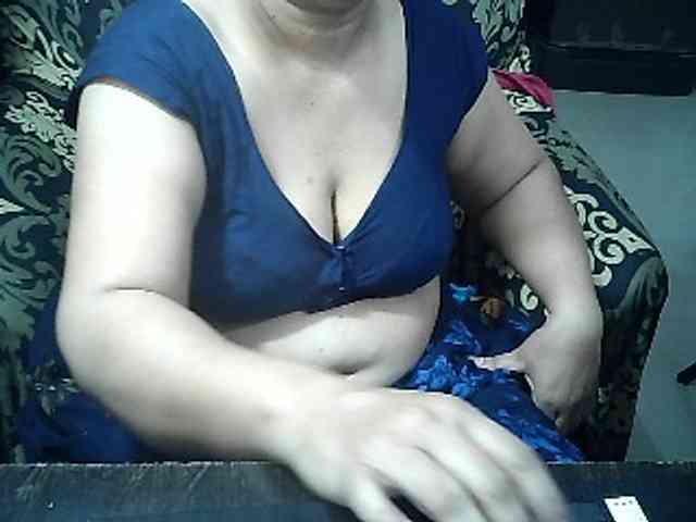 Indianbhabhimilf40 webcam