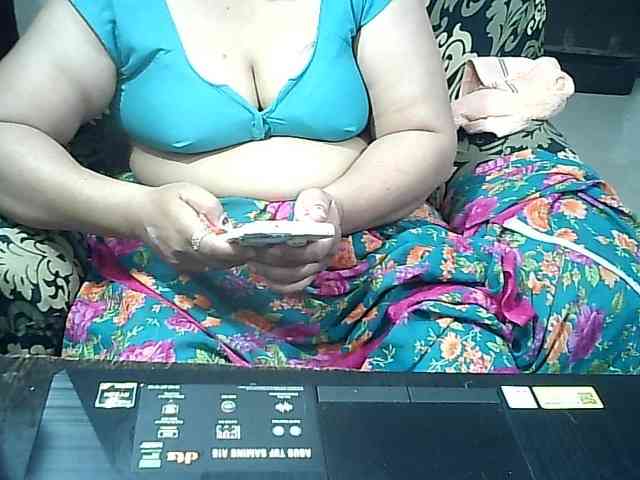 Indianbhabhimilf40 webcam