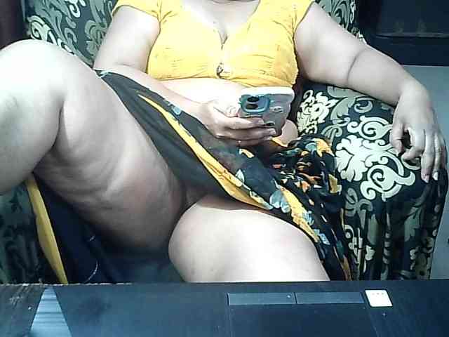 Indianbhabhimilf40 webcam