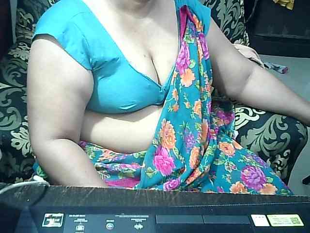 Indianbhabhimilf40 webcam