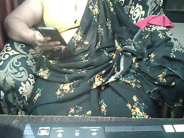 Indianbhabhimilf... Live Webcam on BongaCams