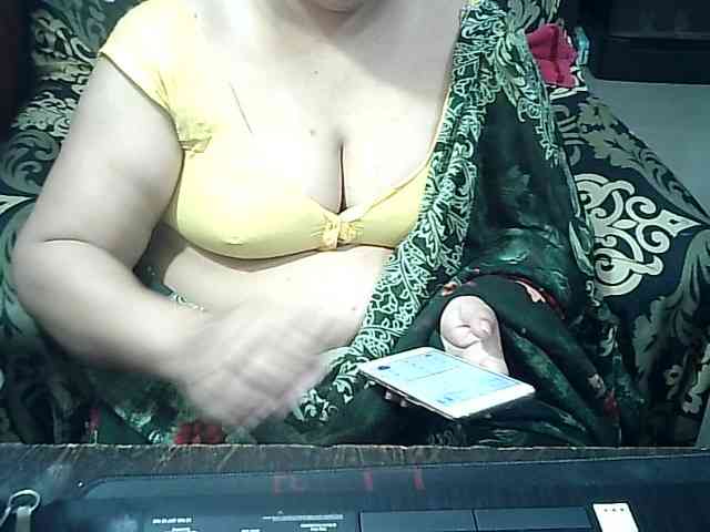 Indianbhabhimilf40 webcam