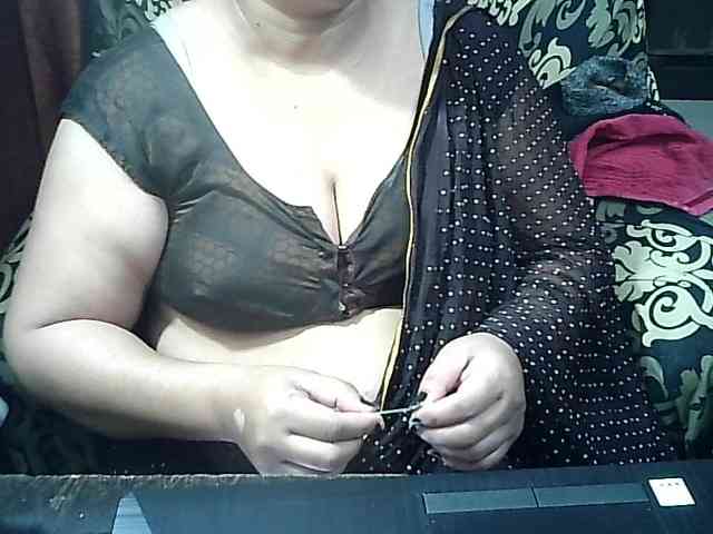 Indianbhabhimilf40 webcam