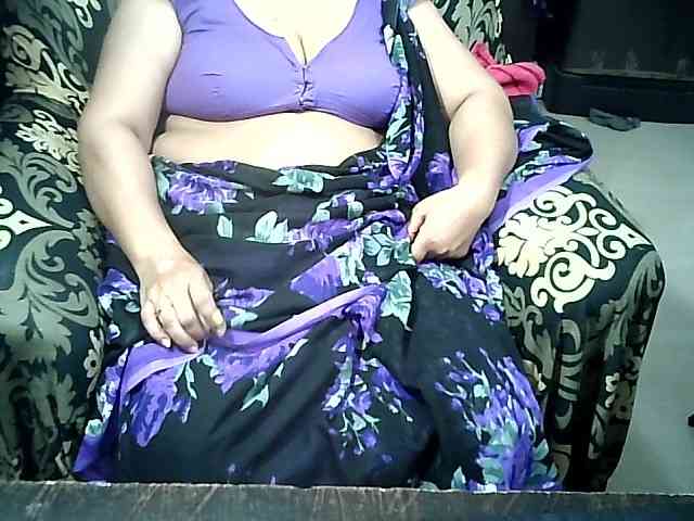 Indianbhabhimilf40 webcam