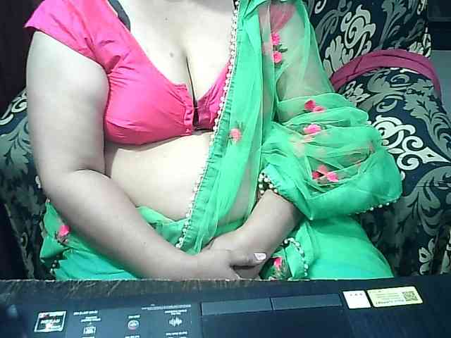 Indianbhabhimilf40 webcam