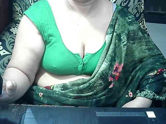 Indianbhabhimilf40 webcam