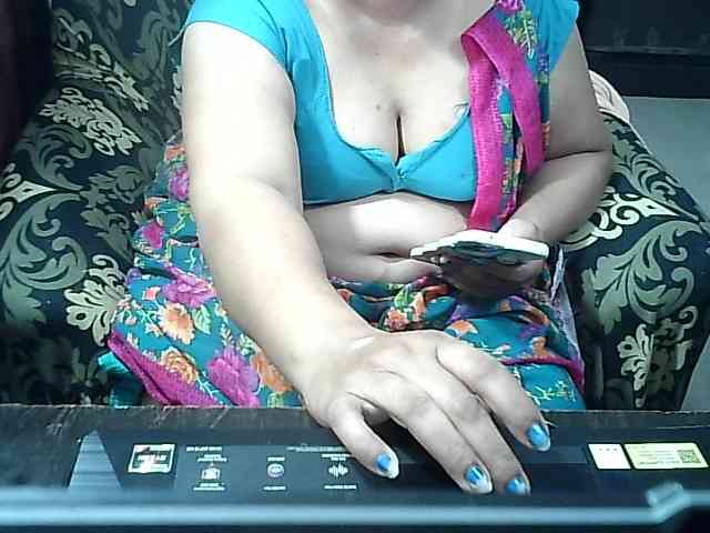 Indianbhabhimilf40 webcam