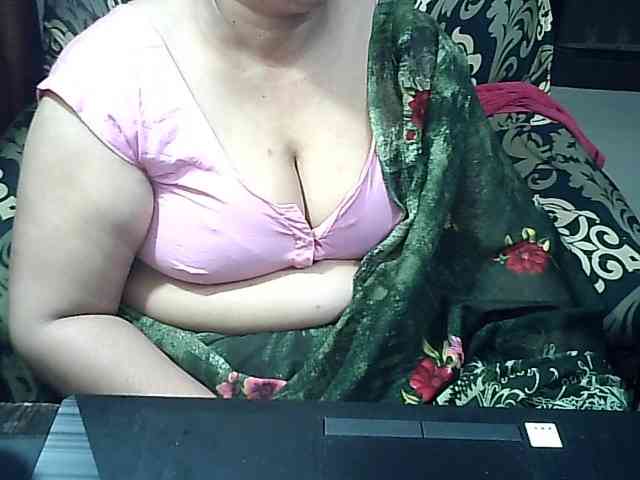 Indianbhabhimilf40 webcam