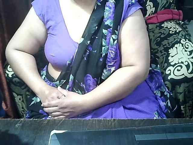 Indianbhabhimilf40 webcam