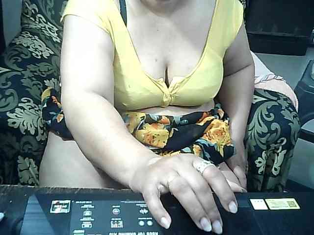 Indianbhabhimilf40 webcam