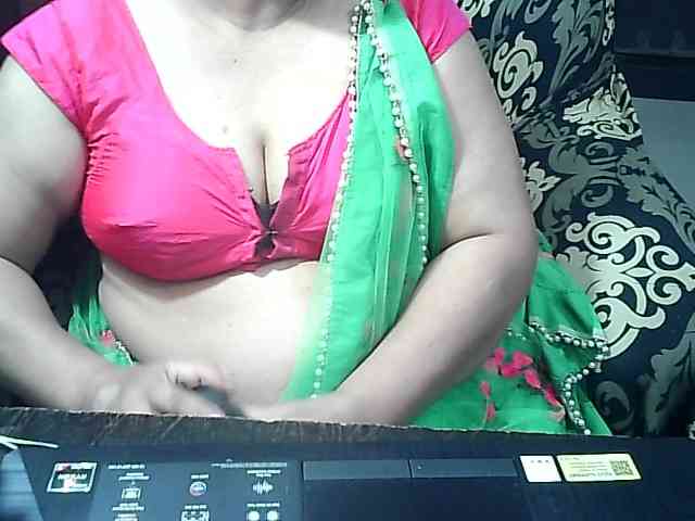 Indianbhabhimilf40 webcam