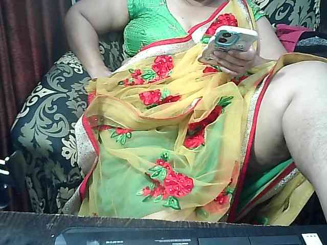 Indianbhabhimilf40 webcam