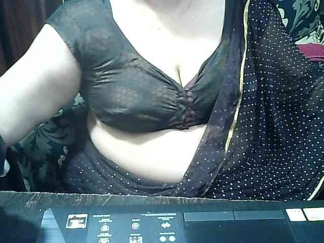 Indianbhabhimilf40 webcam