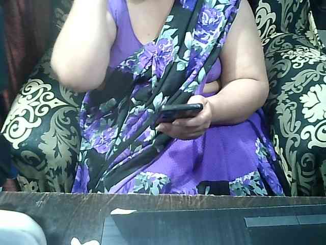 Indianbhabhimilf40 webcam