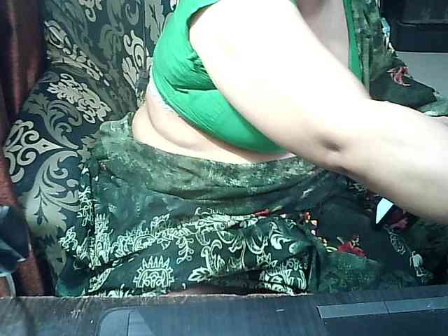 Indianbhabhimilf40 webcam