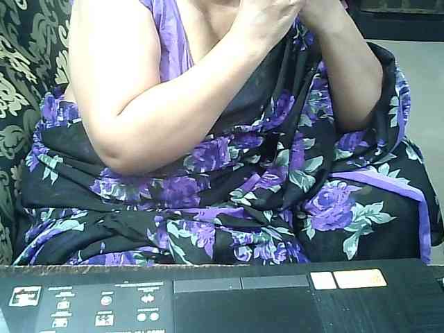 Indianbhabhimilf40 webcam