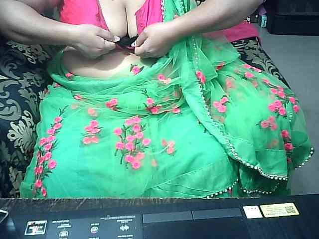 Indianbhabhimilf40 webcam