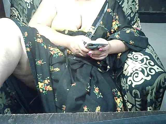 Indianbhabhimilf40 webcam