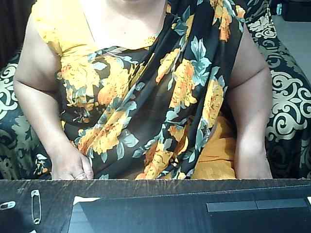 Indianbhabhimilf40 webcam