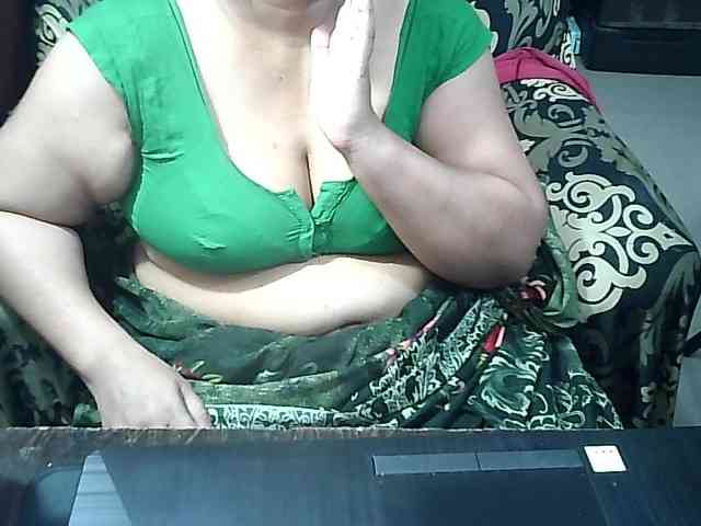 Indianbhabhimilf40 webcam