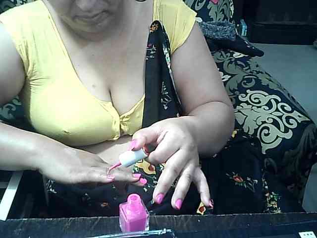 Indianbhabhimilf40 webcam