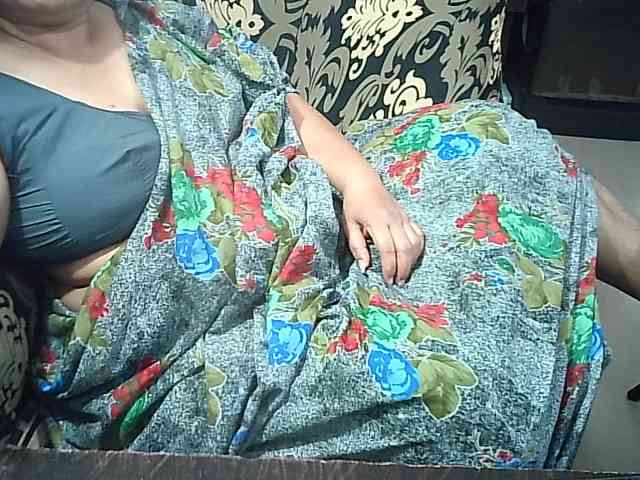 Indianbhabhimilf40 webcam